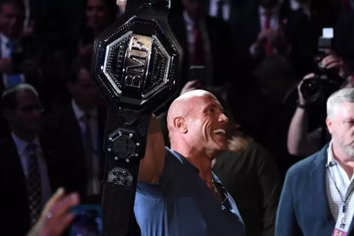 "The Rock" Dwayne Johnson snil o kariéře v MMA a teď konečně podepsal smlouvu s UFC!