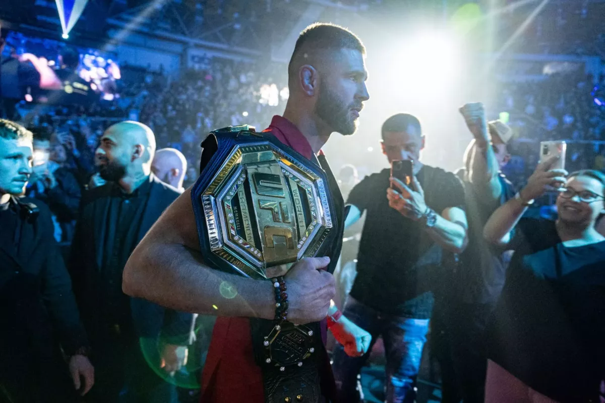 To nejlepší z historické bitvy českého MMA. UFC láká na Procházku