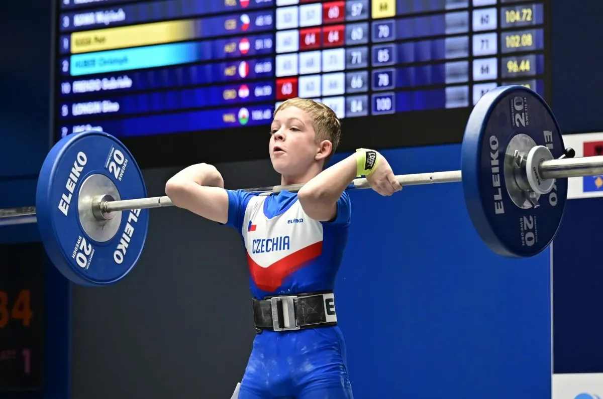 Třináctiletý český vzpěrač zaujal v mezinárodní konkurenci. Porazil i starší kluky