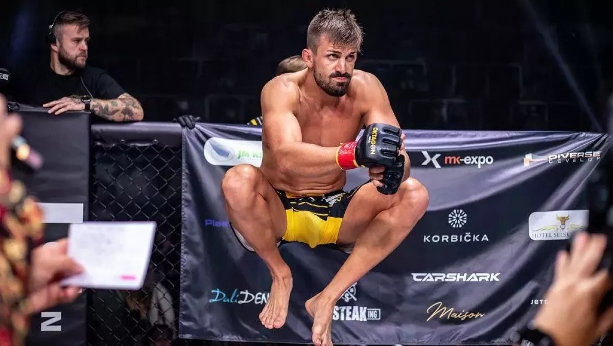 Tropická dřina českého bojovníka. Na vyhlášeném místě pomáhá ladit formu i hvězdě UFC