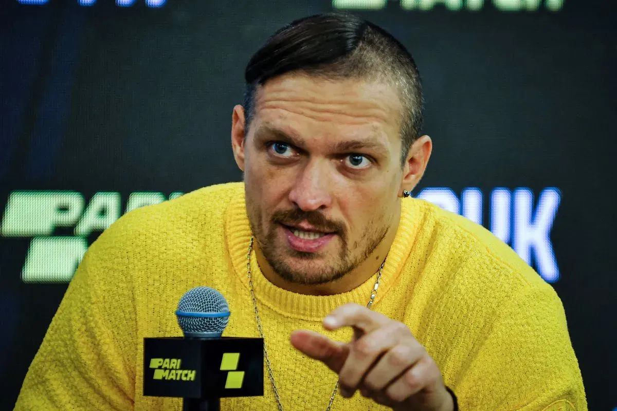 Usykovi dal zabrat zápasník MMA. Teď pro něj boxer žádá kontrakt v UFC