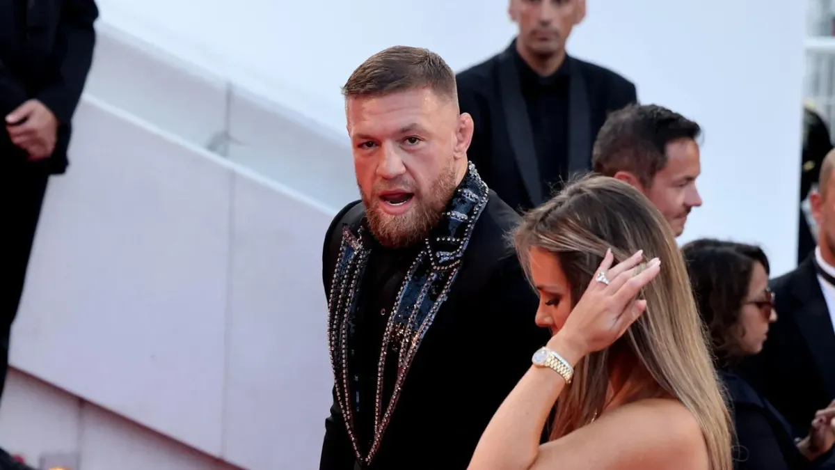 VIDEO: Conor McGregor má další problém, v klubu napadl neznámého muž