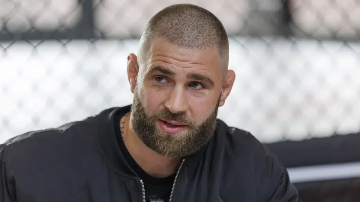 VIDEO: Rozsekám tě! Na Procházku vystartoval šílenec z těžké váhy