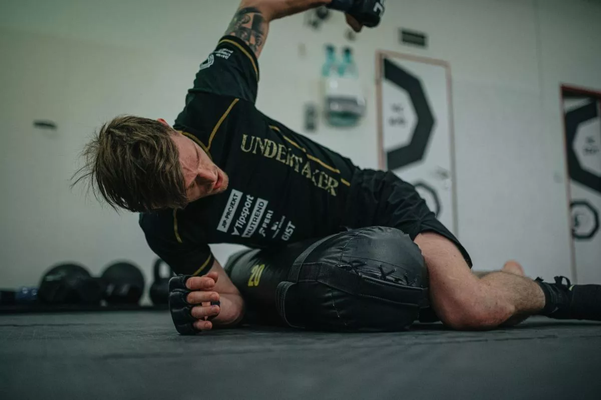 Zažij profíka MMA na vlastní kůži, trénuj jako český Hrobník z UFC