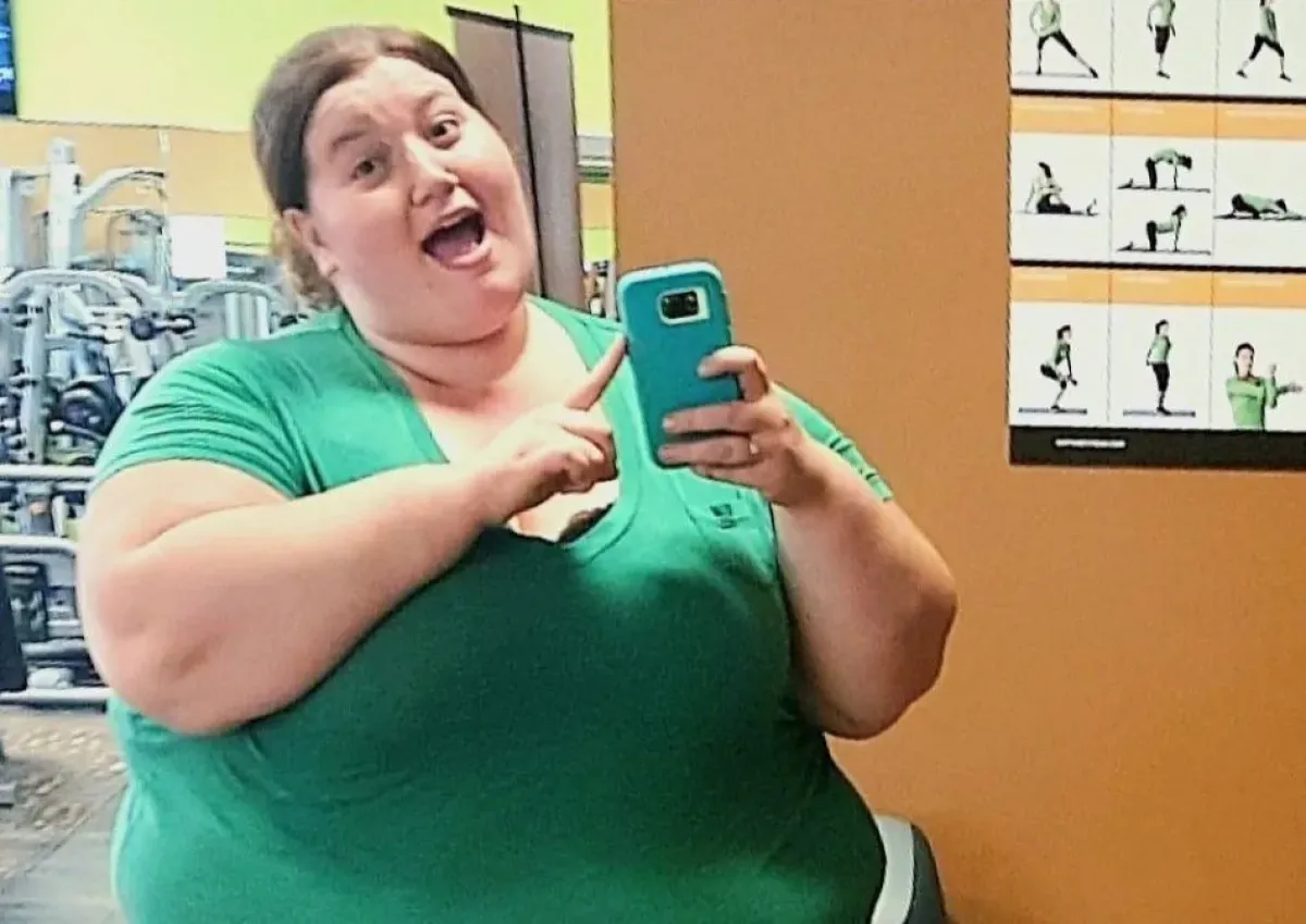 Žena zhubla přes 140 kilo. Je k nepoznání, přesto stále bojuje