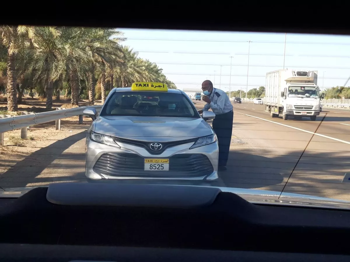 Ztracení taxikáři v Abú Dhabí. Jak si česká výprava užila a zaplatila nečekaný výlet na MS