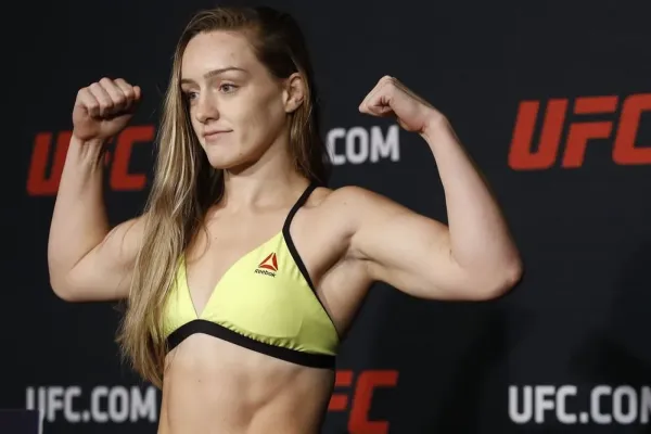 Absolutní destrukce. Hříšnice z UFC ohromila v boxu bez rukavic