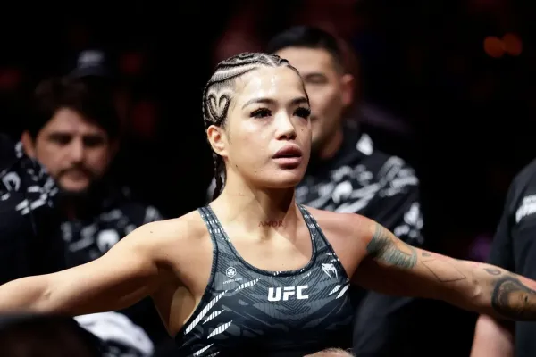 Americká kráska z UFC je zpět na vlně. V Las Vegas předvedla dominanci