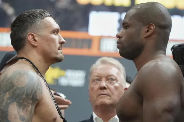 Bitva o nadvládu a miliardy. Neporažený Usyk se může zapsat do historie