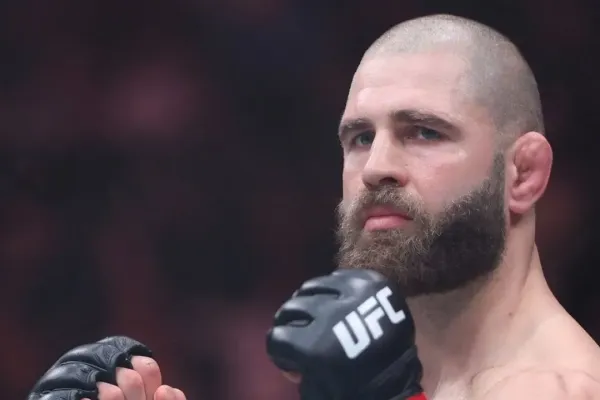 Brousím si svůj meč. Činy v kleci, ne někde jinde, ladí Procházka formu na UFC