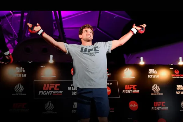 Bývalý šampion MMA čeká na transplantaci. Už si říkal o kávu, radovala se manželka