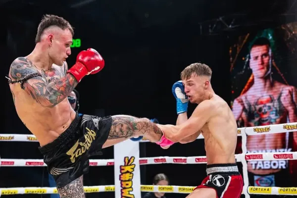 Česká jednička chce porážet nejlepší. Aby získala pás PML, musí ukázat dominanci