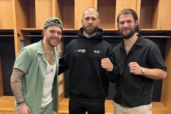 České hvězdy drží při sobě. Procházka vyrazil fandit Pastrňákovi