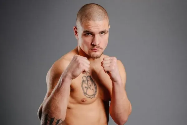 Česko je druhý domov. Po práci box jako smysl života a naděje