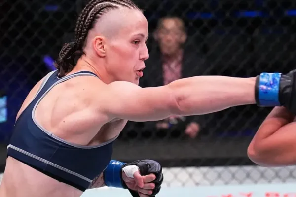 Český smutek v UFC. Bledá padla, soupeřka rozjela demolici v postoji