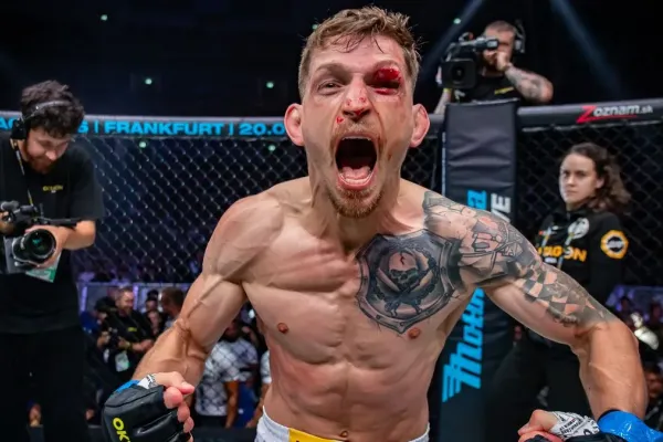 Český tvrďák z klece míří na vrchol. Vysněná meta je blízko