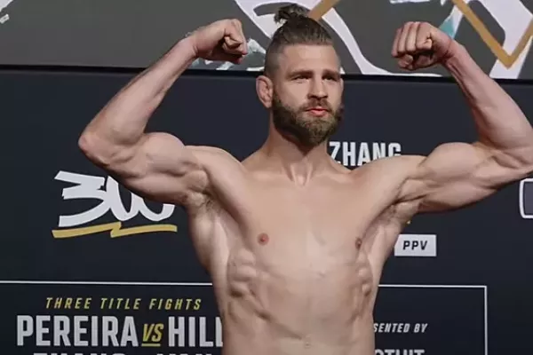 Chytil jsem se do pasti. A jak dál? Procházka nastínil dvě cesty v UFC