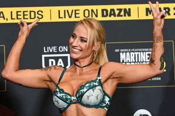 Co předvede na váze? Boxerská kráska láká na další divokou podívanou