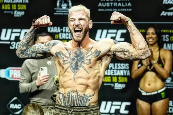 Divočák z UFC jde do boje. Omezil pivo a teď chce soupeři ukopnout hlavu