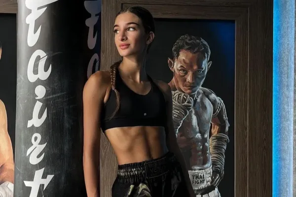 Dneska se už nikdo nediví, že zápasí. Občas se musí bojovnice ale dojídat