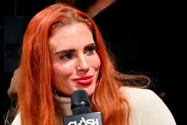 Drama v Clashi: Hvězda Naked Attraction neunesla drsnou kritiku a utekla s brekem