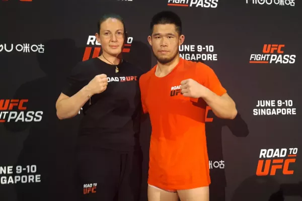 Fantastický finiš a TKO v Singapuru. Lu Kai z Prahy udělal první krok do UFC
