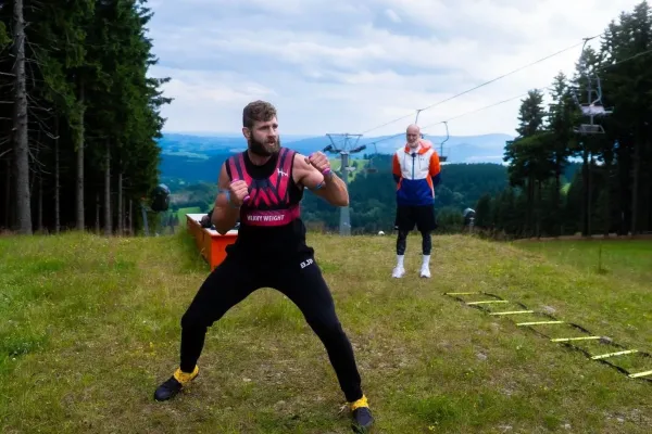 Hledat to nejlepší z naší země a propojovat to v hrot kopí, říká Procházka