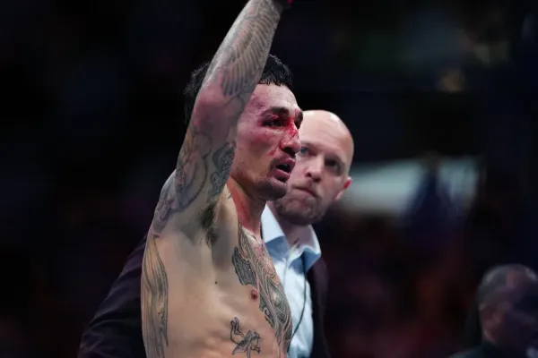 Holloway, nebo Oliveira? UFC elita tipuje výsledek víkendové bitvy o pás pro největšího tvrďáka organizace