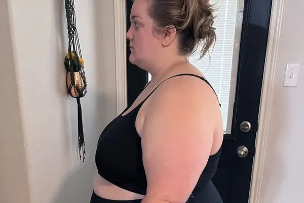 Je k nepoznání, váží o 104 kg méně. Máma, ke které její děti vzhlíží