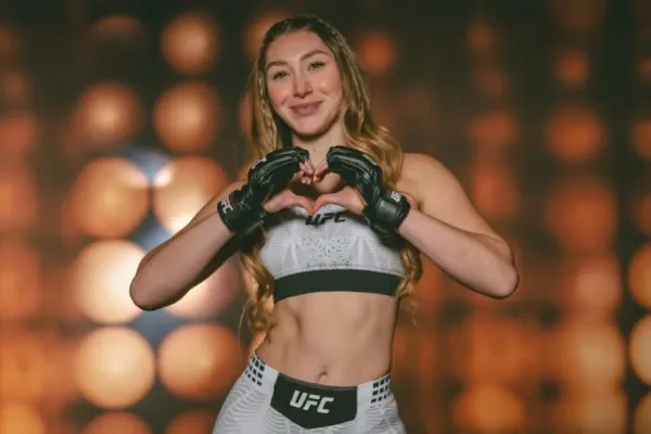 Její tělo se změnilo. Bojovnice UFC přibrala a byla ostře kritizována