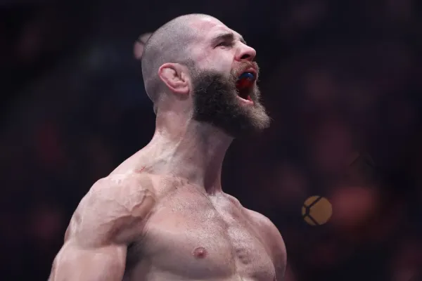 Jiří Procházka získal nový titul, tentokrát ve škole. Začíná se vyjednávat o další bitvě v UFC