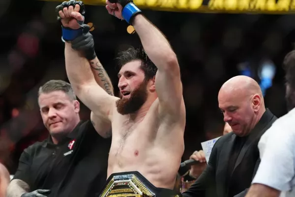 Jsi příšerný bojovník a podvodník, pustil se ruský šampion UFC do Procházky