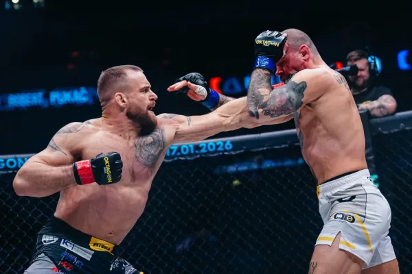 Kincl jako plastický chirurg. Pukač po boji nepoznal svůj obličej, přesto ho zveřejnil