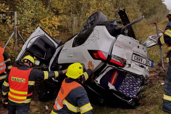 Kincl popsal průběh nehody. Nečekaná situace a auto skončilo na střeše