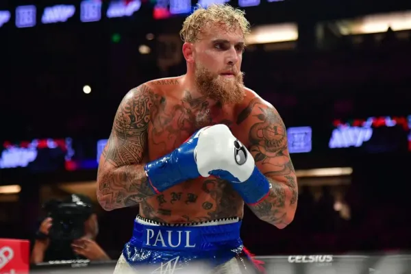 Kontroverzní Paul válí. V merku má dalšího boxerského velikána