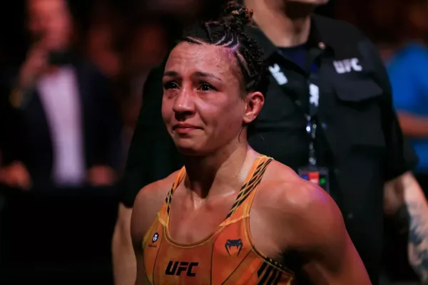 Kráska z UFC opět padla. Po bolestivém úderu navíc musí na operaci