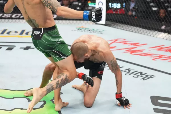 Kuriózní situace na turnaji UFC 278: Bojovník oslavoval výhru, ale přepočítal se