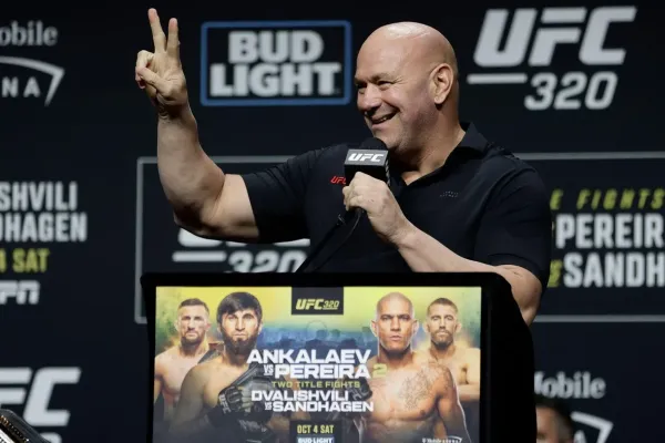 Loket z pekla! Peruánec napodobil Procházku, za odměnu dostal vstupenku do UFC