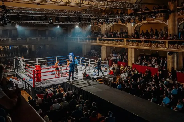 Lucerna se vrací. Dojde i na těžké váhy, v ringu bude přes 250 kilo