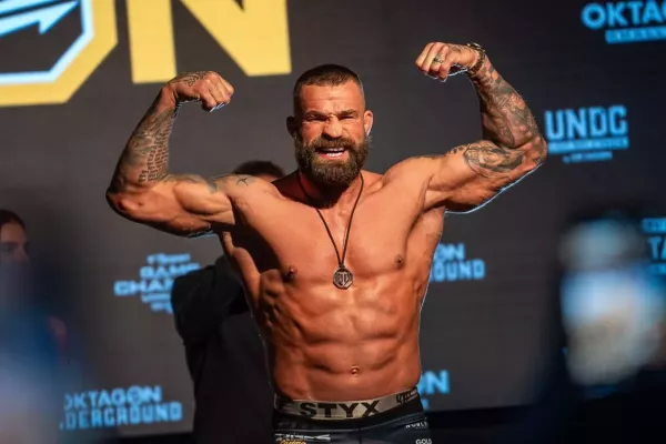 MMA ONLINE: Vémola jde na Slovensku bojovat o titul a svůj odkaz
