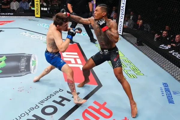Mašina úřadovala v UFC. Bojovník padl po jedné ráně