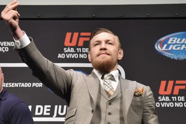 McGregor chce koupit Grónsko. Mám zájem, píše u fotky s Trumpem z Bílého domu