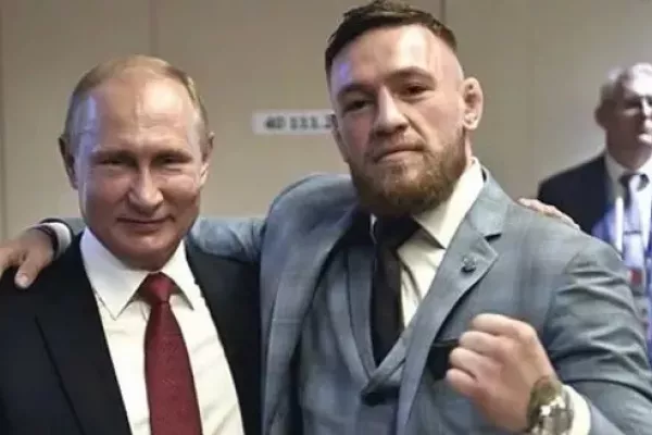 McGregor v malérech? Ať svou fotku s Putinem okamžitě smaže! dožaduje se ukrajinský prezident