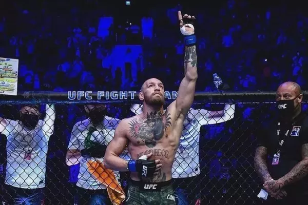 McGregor zavzpomínal na životní KO, na sítích vyhlásil svátek