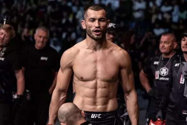 Muradov půjde znovu do boje. Narazí na Dagestánce s bleskovou premiérou v UFC