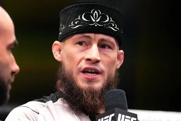 Nedávno oslnil UFC výhrou, nyní končí. Gladiátor z Ruska dostal padáka