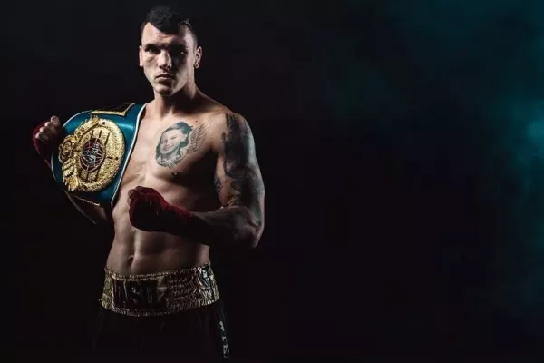 Nejlepší český boxer jde do akce! Postaví se mu šampion z Bosny