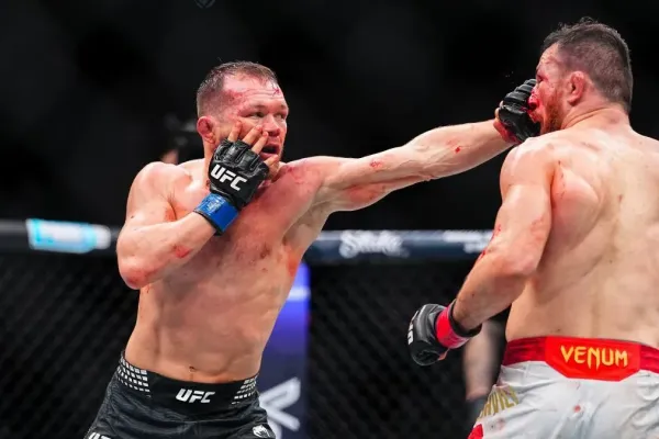 Neotřesitelný šampion UFC padl. Nad jeho síly byl ruský válečník