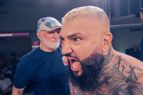 Novotný prozradil, jak je to ve skutečnosti s rozlučkovým zápasem Alexe Cverny. Fanoušci pak rozhodli v hlasování