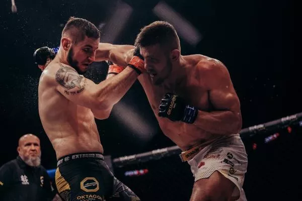 OKTAGON MMA: Jasná dominance v boji o titul, výhra Pudilové i další triumf Polívky